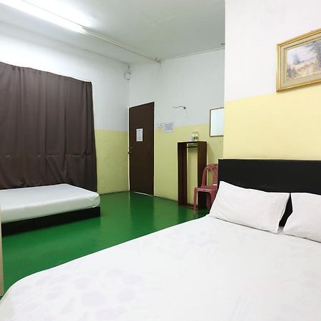Rvh Hotel Kota Bharu Esterno foto