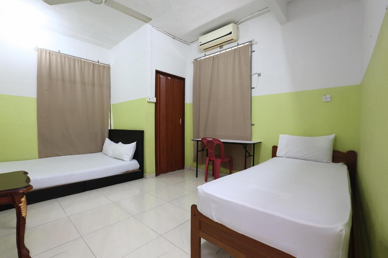 Rvh Hotel Kota Bharu Esterno foto
