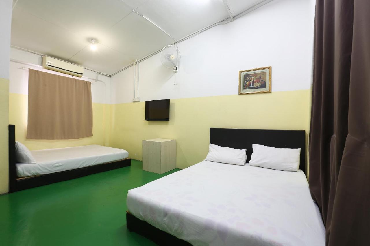 Rvh Hotel Kota Bharu Esterno foto