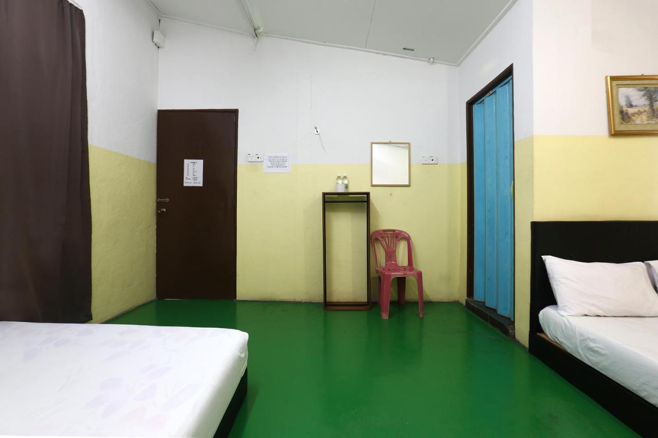 Rvh Hotel Kota Bharu Esterno foto