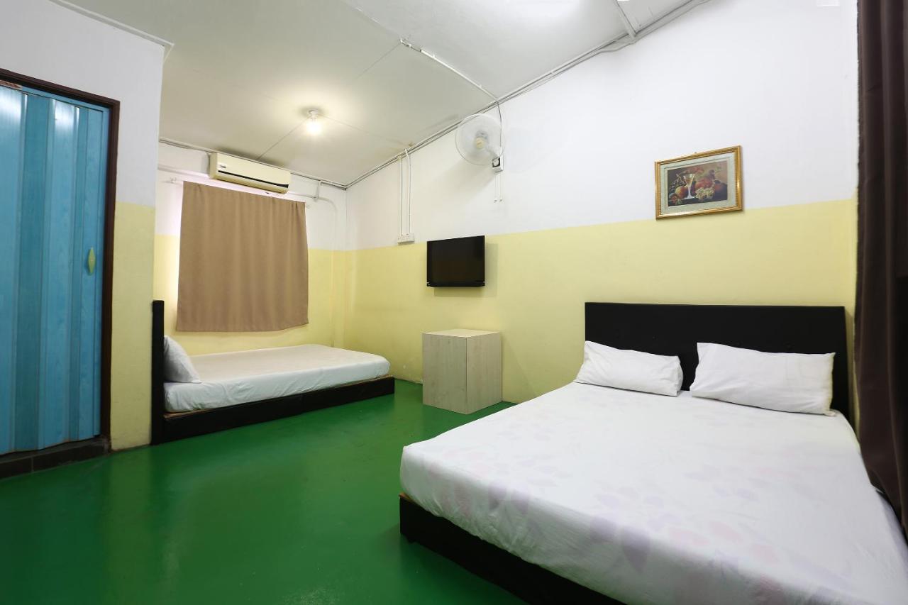 Rvh Hotel Kota Bharu Esterno foto