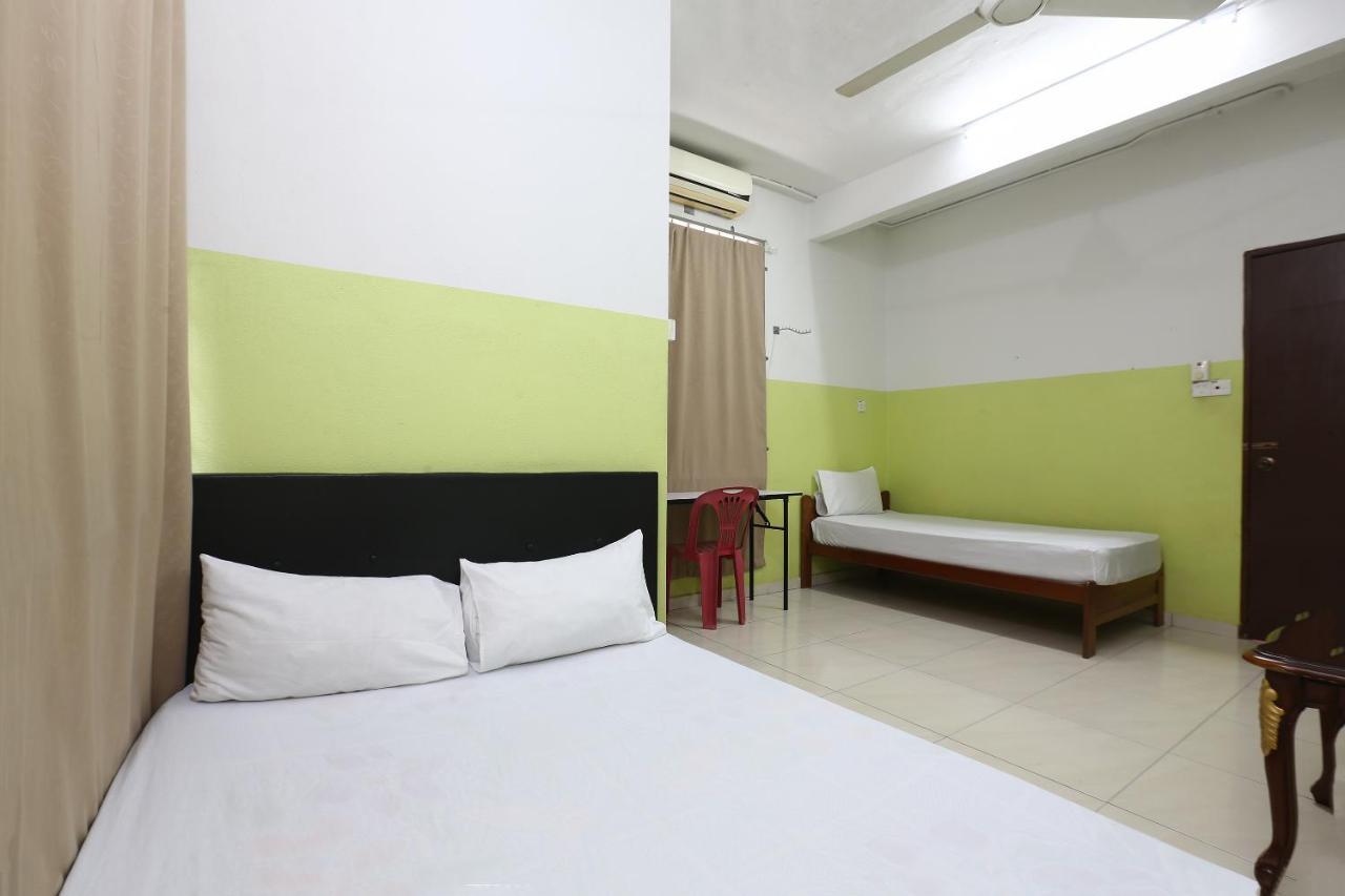 Rvh Hotel Kota Bharu Esterno foto